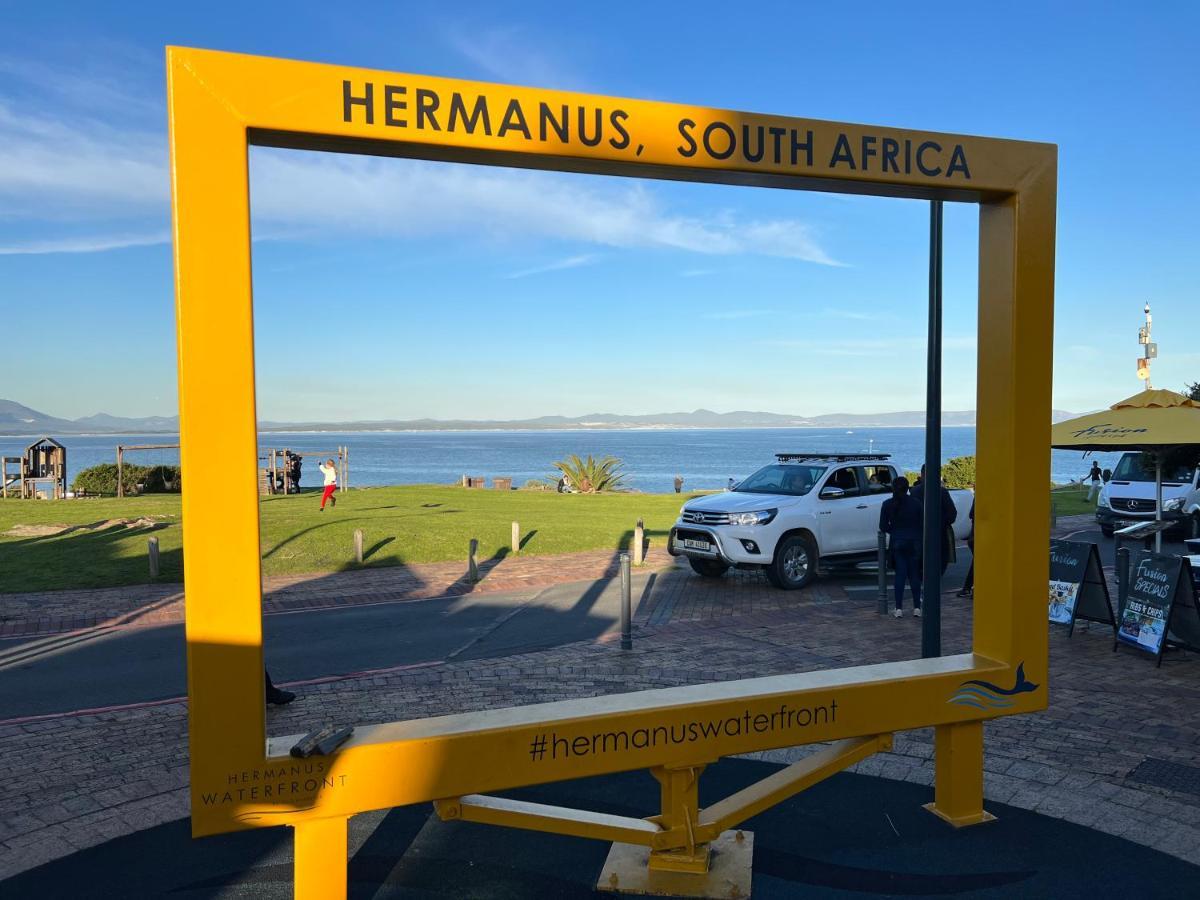 Hermanus Waterfront Apartment No 17 ภายนอก รูปภาพ