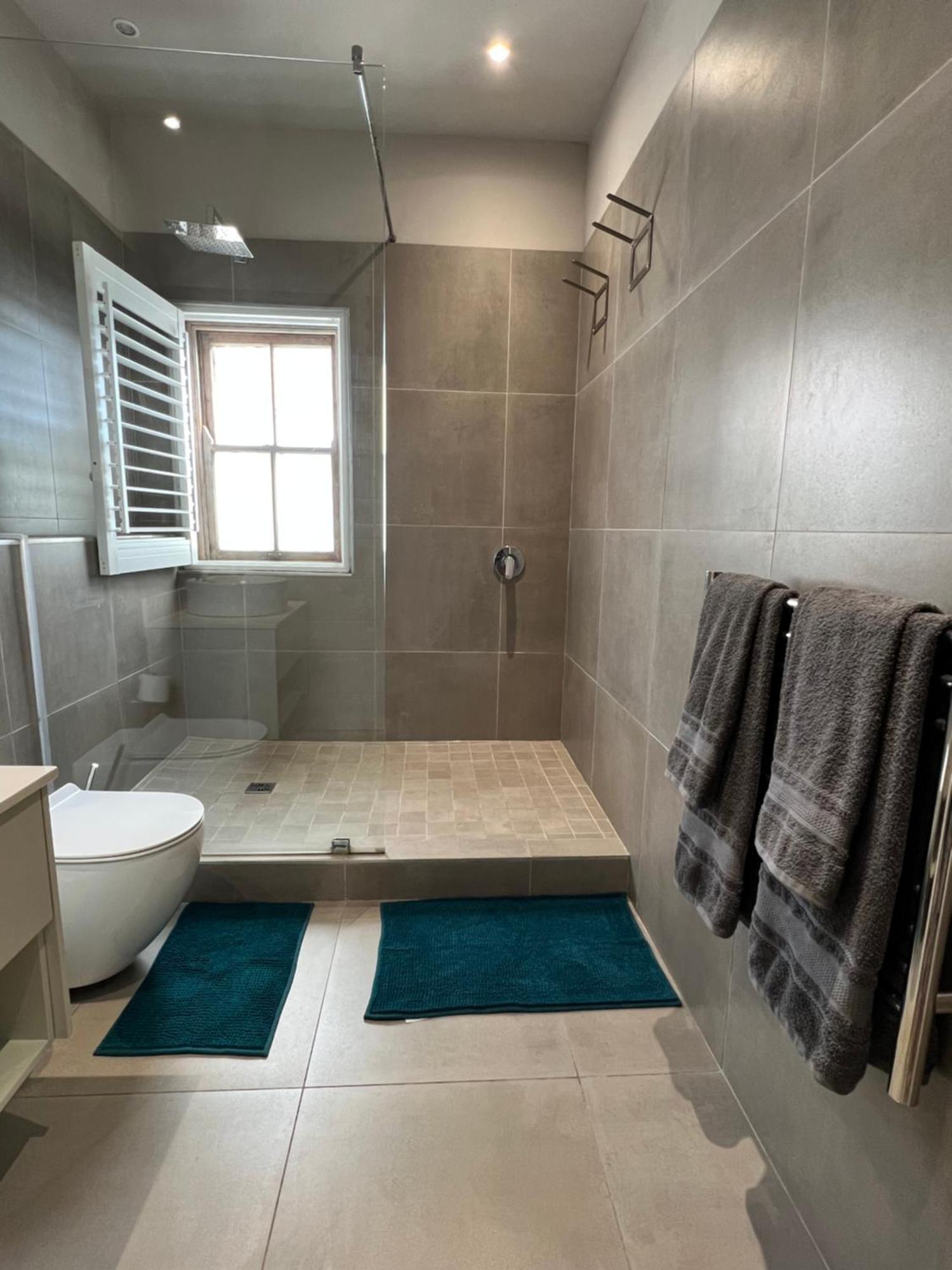 Hermanus Waterfront Apartment No 17 ภายนอก รูปภาพ